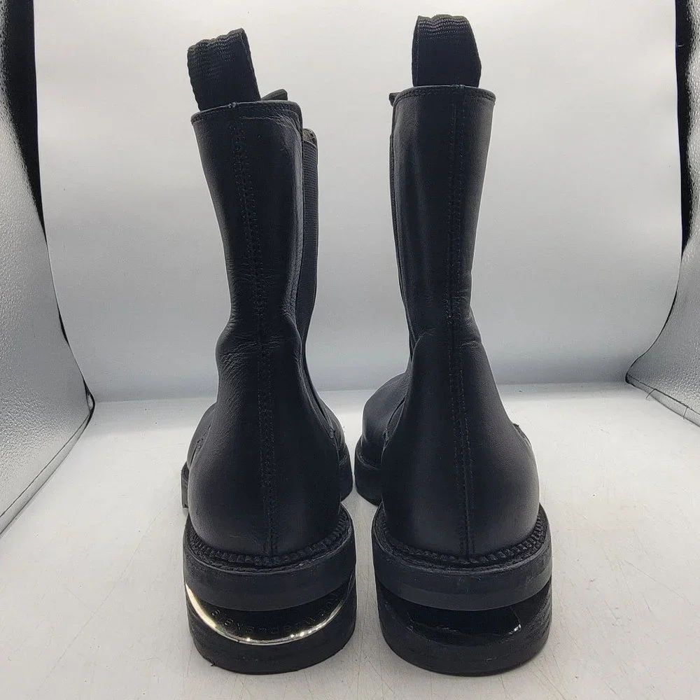 Alexander Wang Andy Cut Out Leather Chelsea Boots size 38.5 Pull On Almond Toe